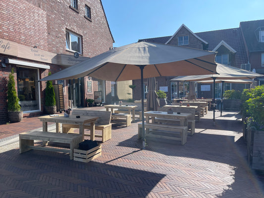 Bauholz Bank, Wangenform, lehnenlos - Gastronomie